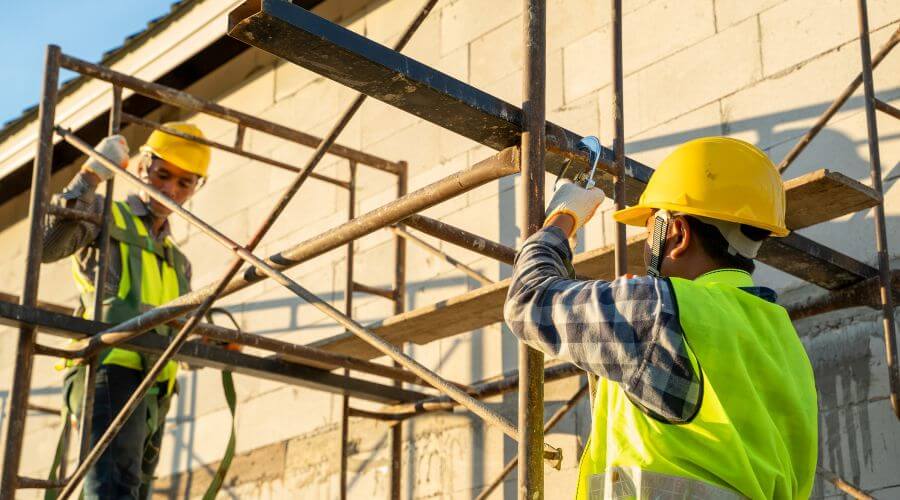 Professional gutter cleaning in New Rockford, ND